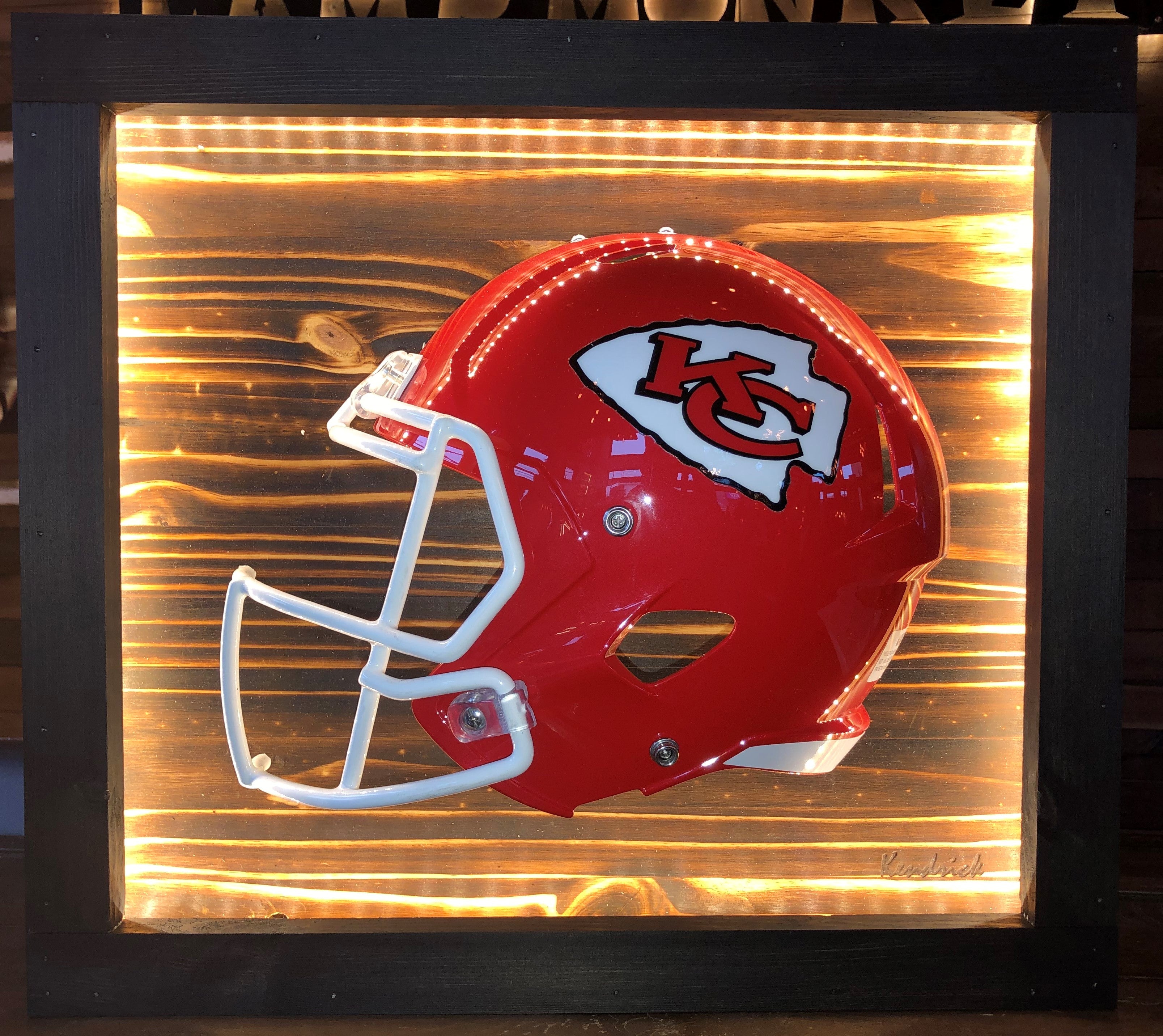 NFL Detroit Lions Helmet Lamp : : Home & Kitchen